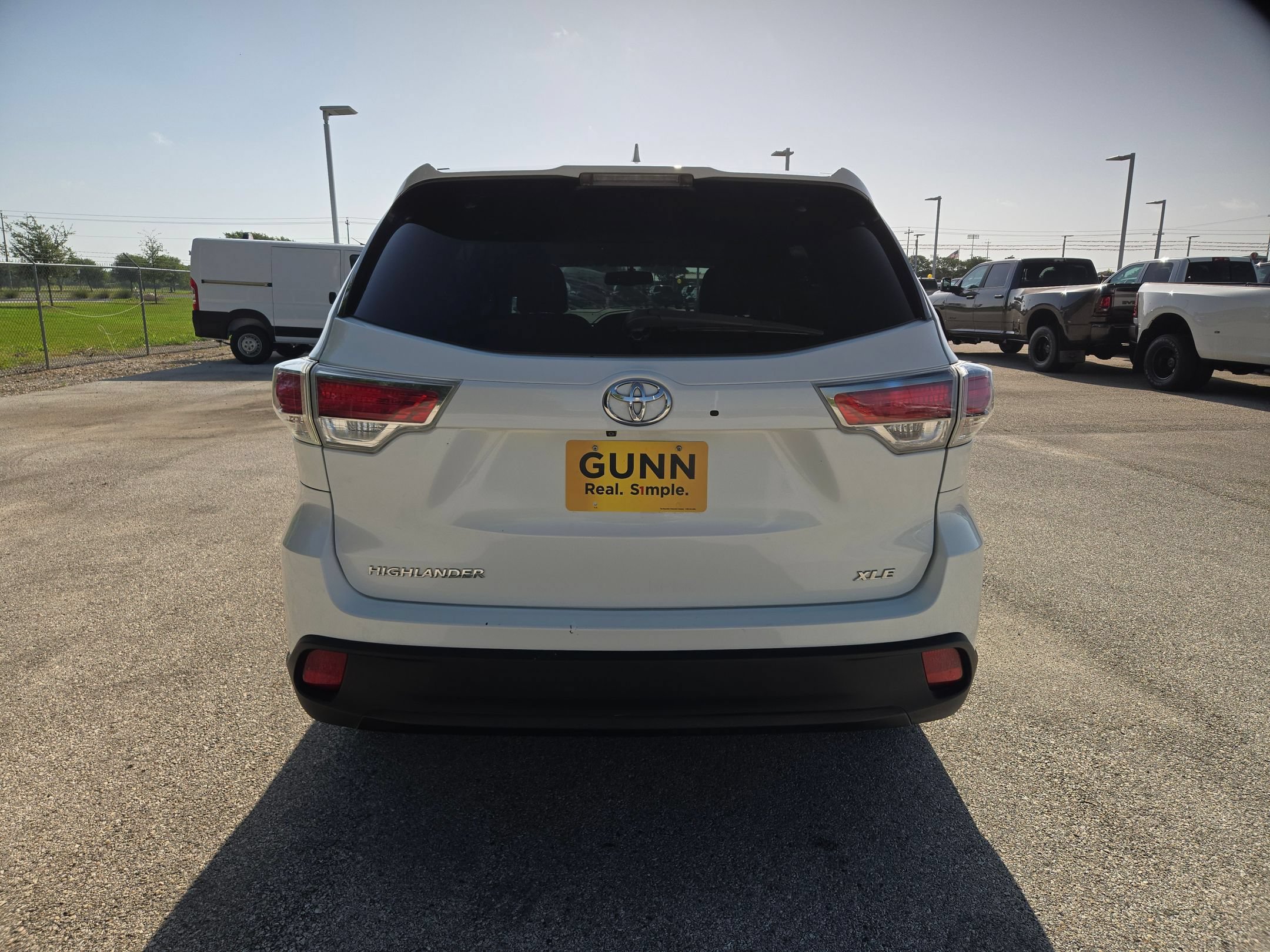 Used 2016 Toyota Highlander XLE FWD image 4