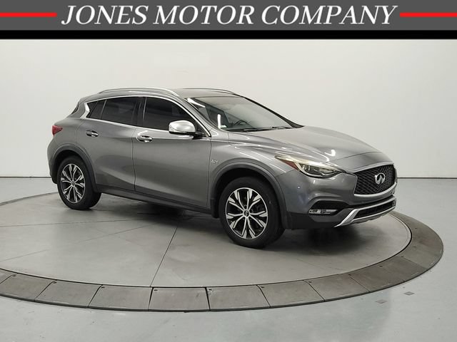 Used 2017 INFINITI QX30 Premium w/ Navigation Package AWD/4WD image 1