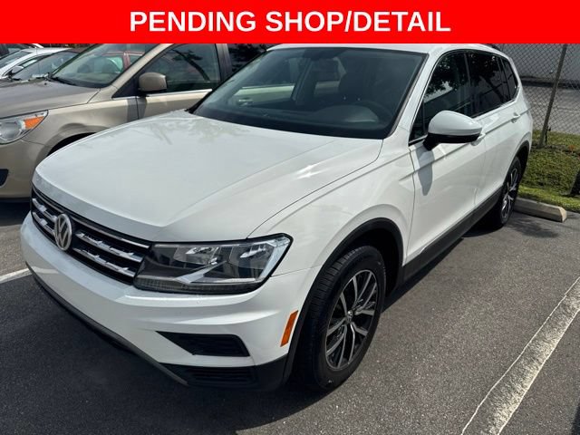 Used 2020 Volkswagen Tiguan SE w/ Panoramic Sunroof Package FWD image 1
