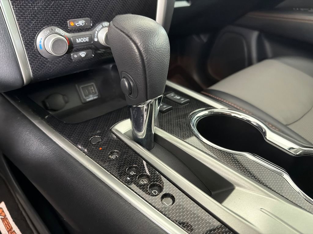 Used 2016 Lexus IS 200t w/ F Sport Package RWD image 33
