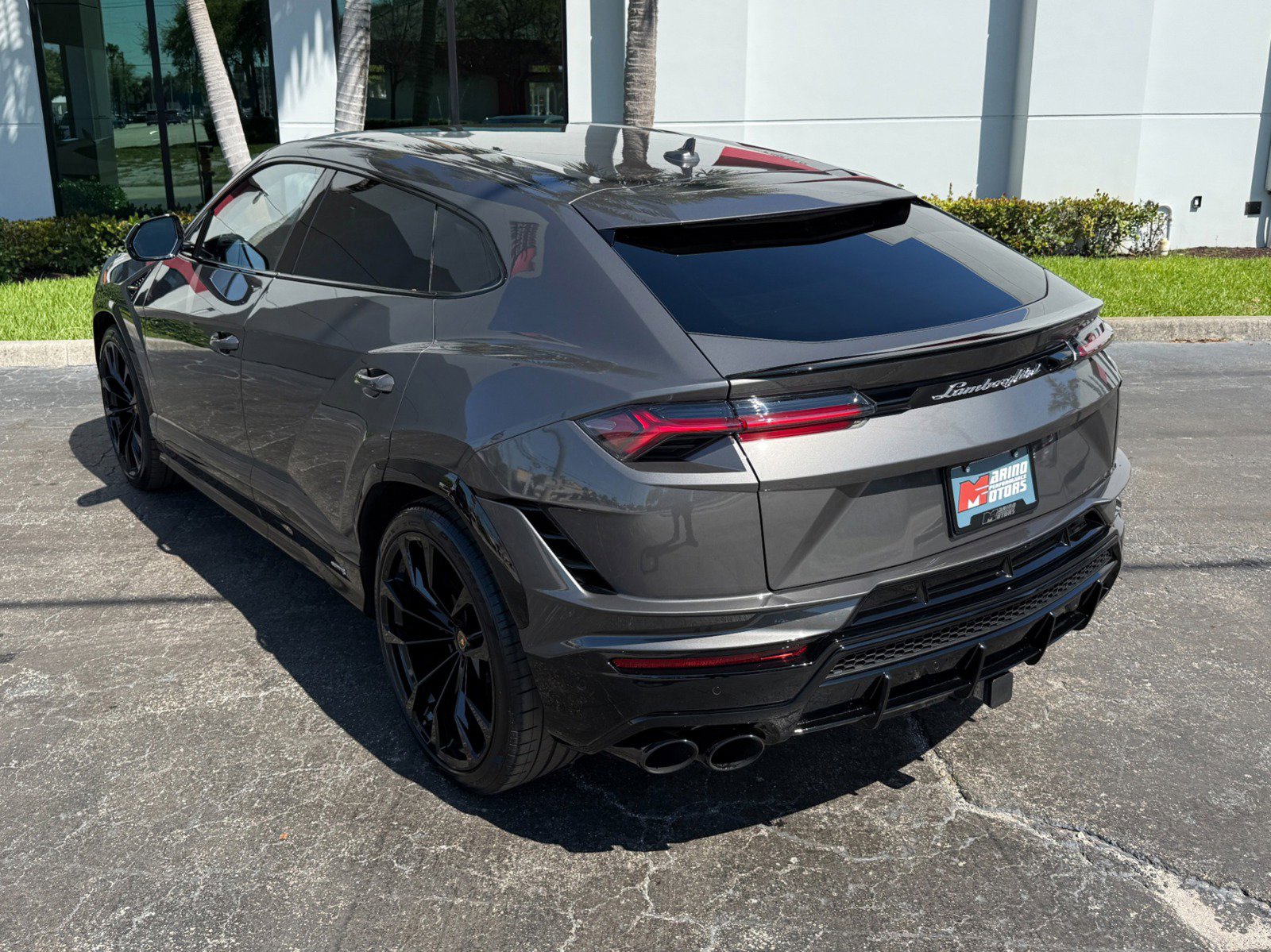 Used 2024 Lamborghini Urus S AWD/4WD image 14