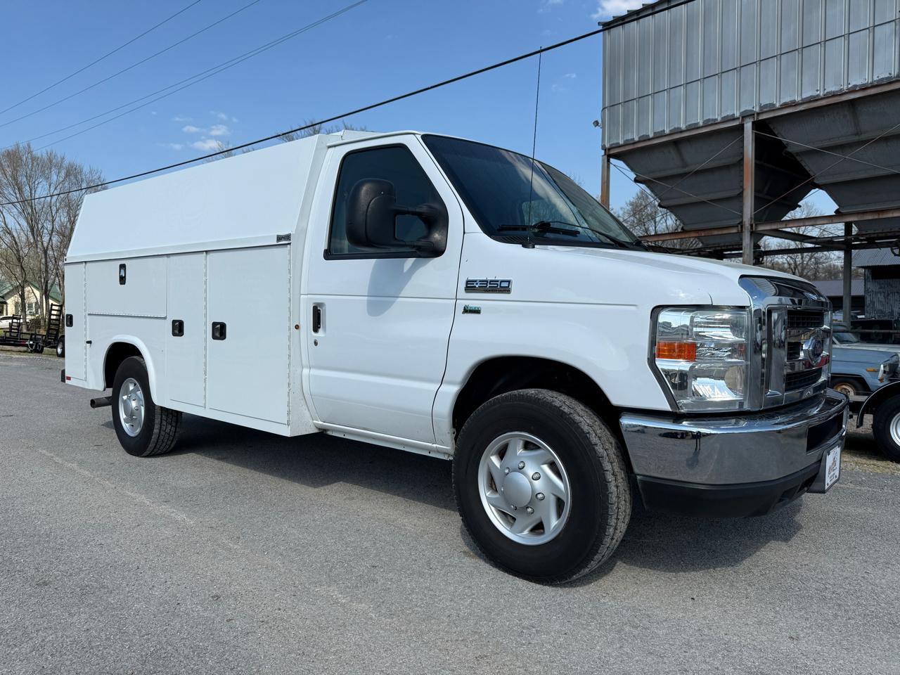 Used 2019 Ford E-350 and Econoline 350 Super Duty w/ Power Windows & Locks Group RWD image 8