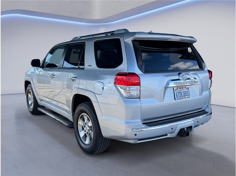 Used 2011 Toyota 4Runner SR5 w/ Convenience Pkg image 4