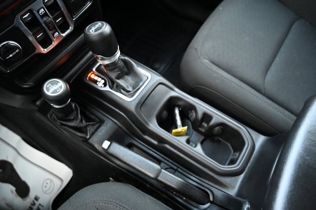 Used 2020 Jeep Wrangler Unlimited Sport image 19