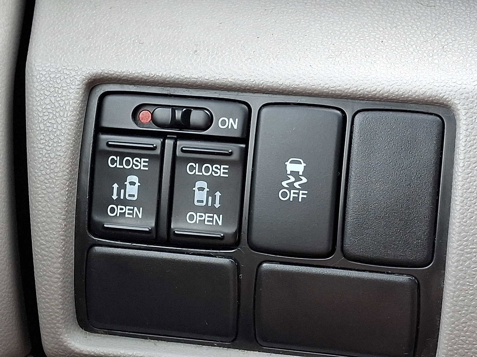 Used 2014 Honda Odyssey EX image 23