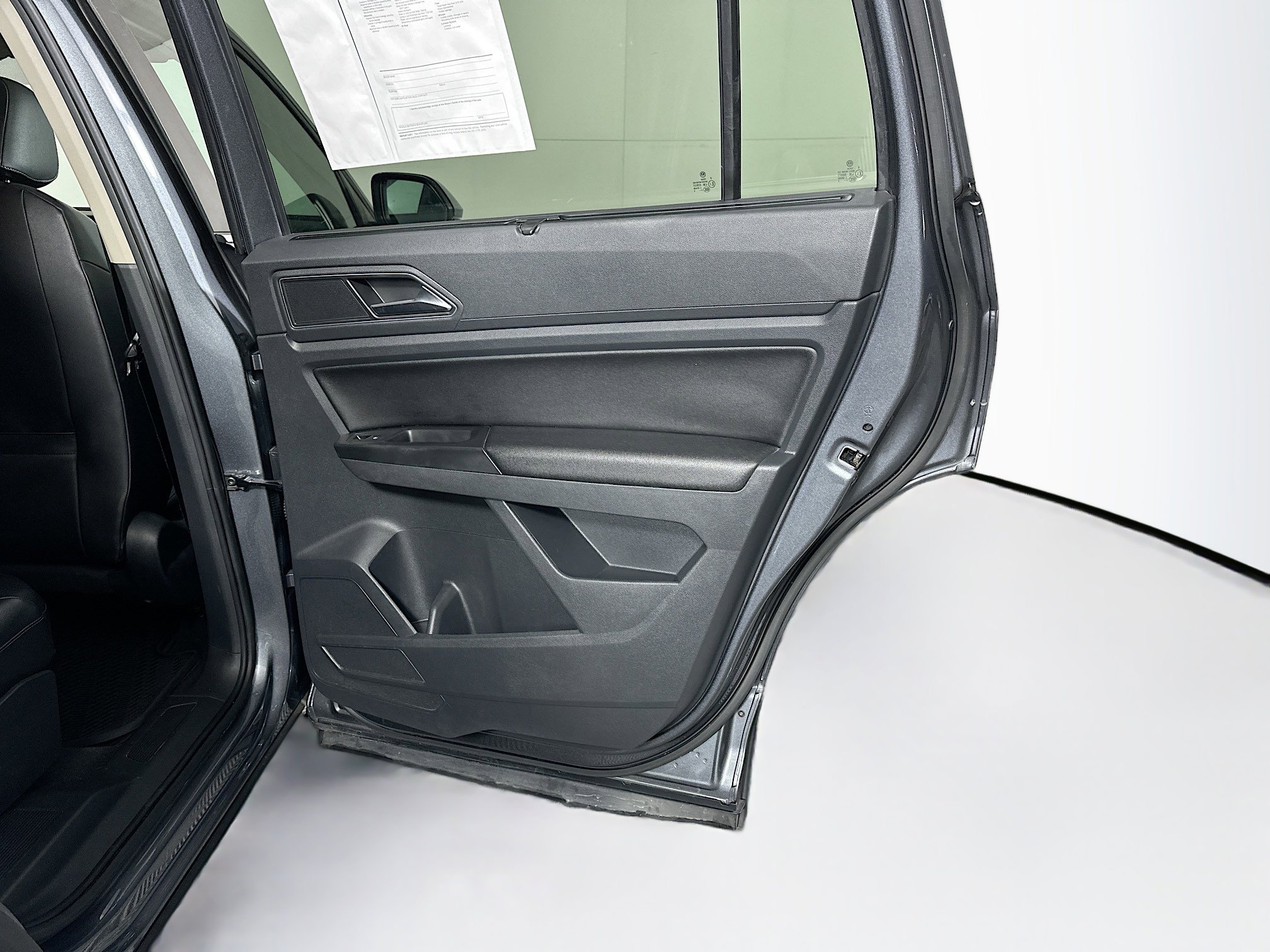 Used 2018 Volkswagen Atlas SE AWD/4WD image 31