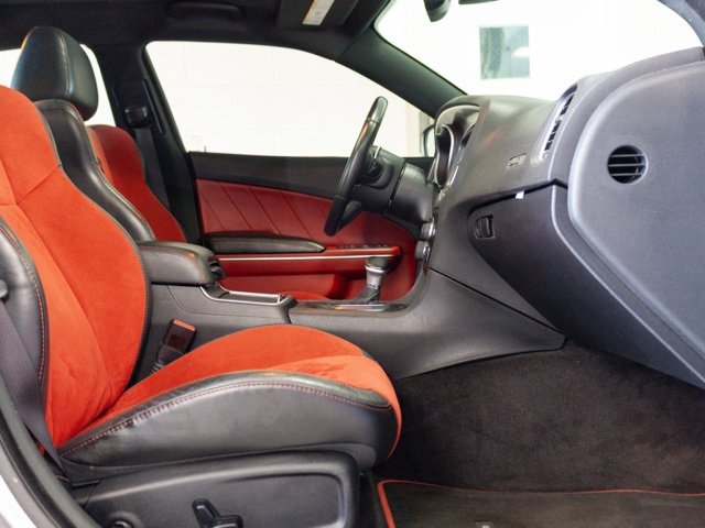 Used 2016 Dodge Charger R/T Scat Pack w/ Technology Group image 5
