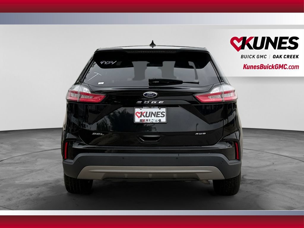 Used 2024 Ford Edge SEL AWD/4WD image 9
