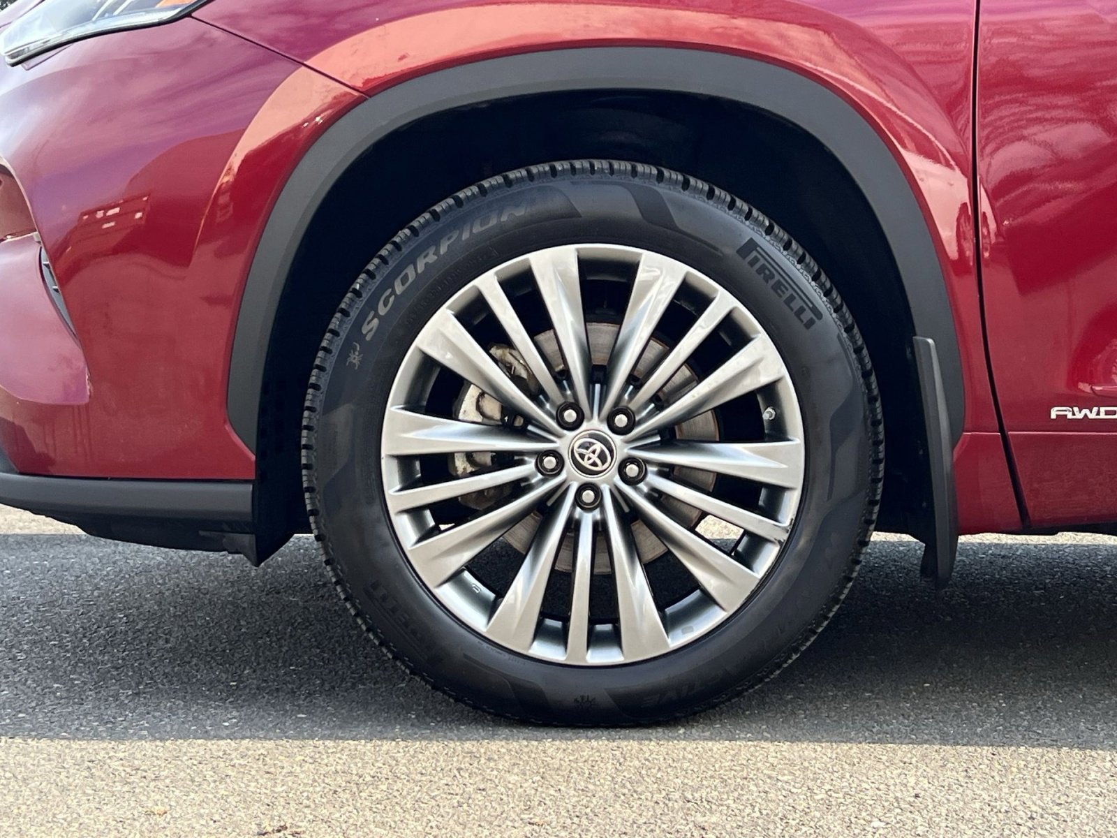 Used 2020 Toyota Highlander Platinum image 10