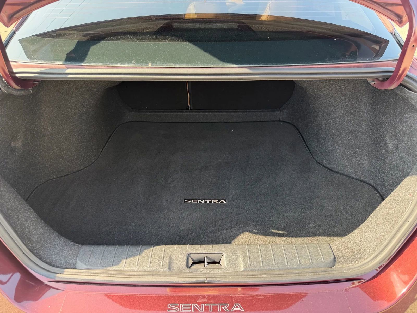 Used 2020 Nissan Sentra SV w/ SV Premium Package FWD image 30