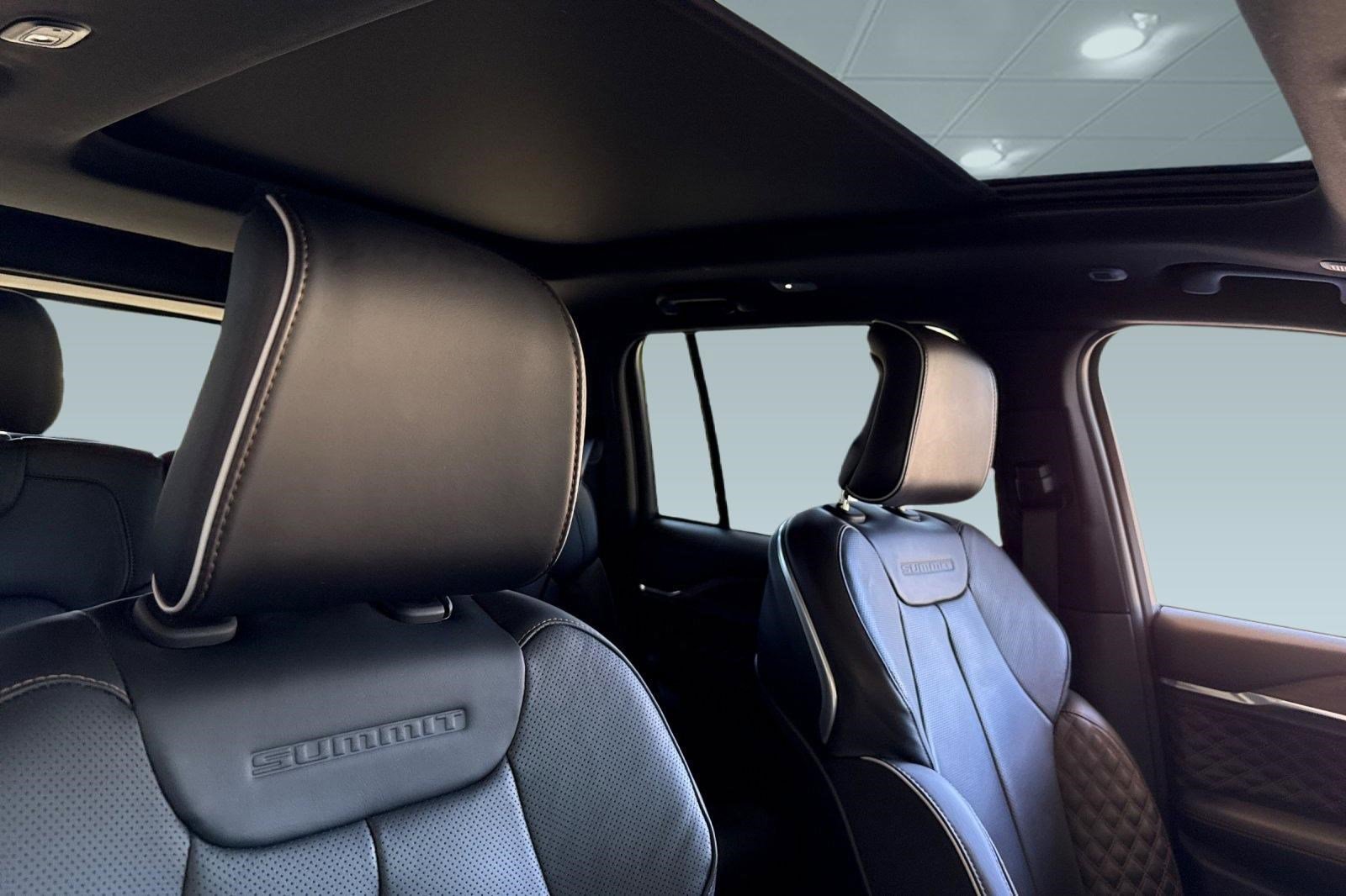 Used 2024 Jeep Grand Cherokee Summit w/ High Altitude Package AWD/4WD image 24