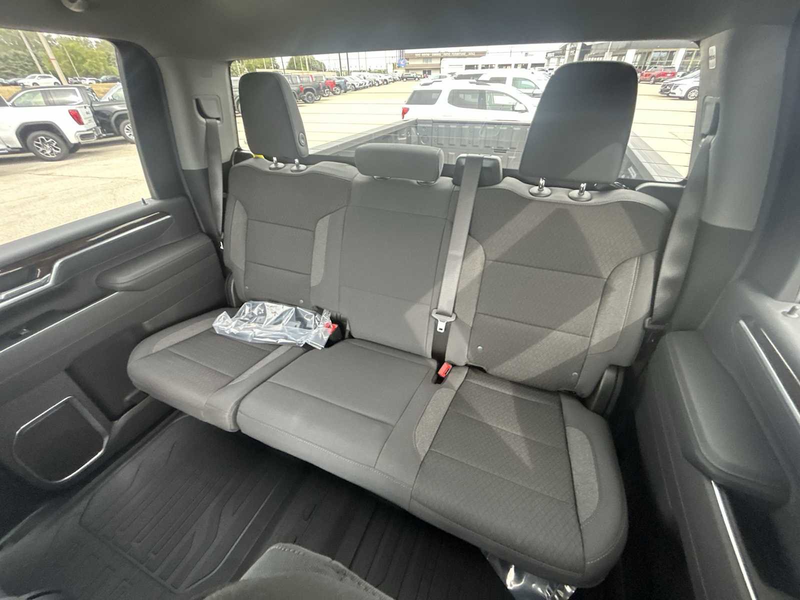 New 2026 GMC Sierra 2500 SLE image 24