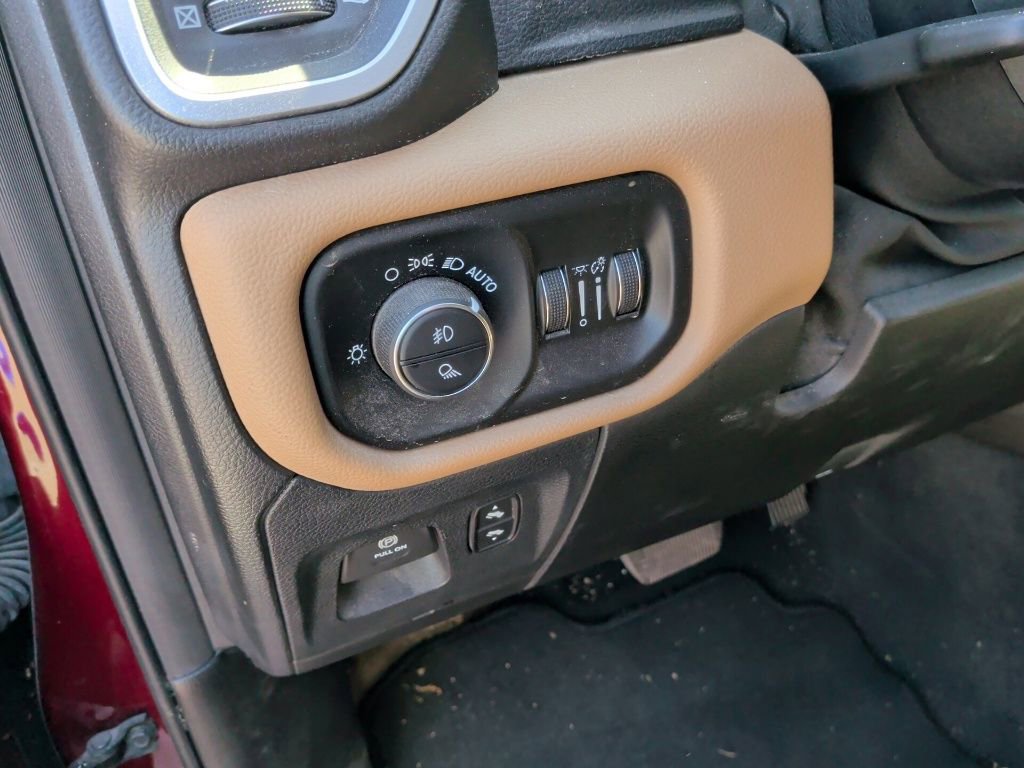 Used 2019 RAM 1500 Big Horn image 11