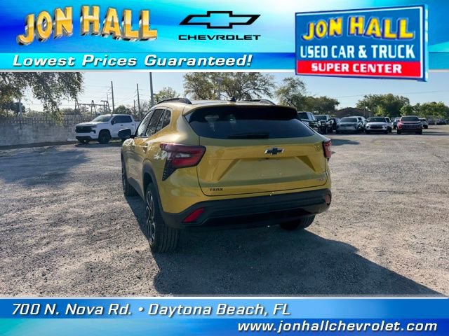 Used 2025 Chevrolet Trax RS w/ Driver Confidence Package image 7