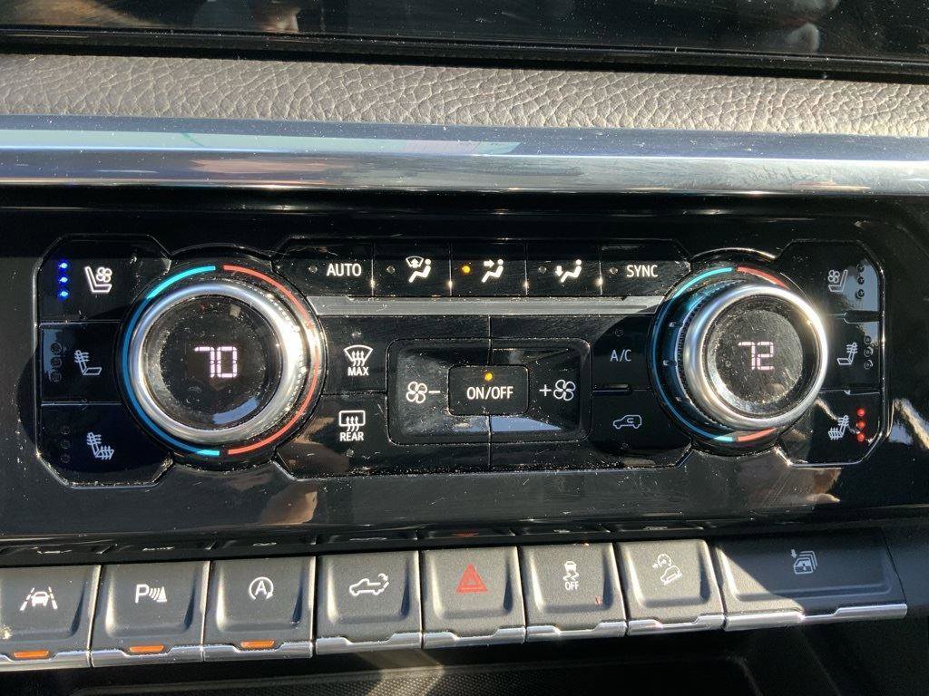 Used 2024 GMC Sierra 1500 Denali w/ Technology Package image 49