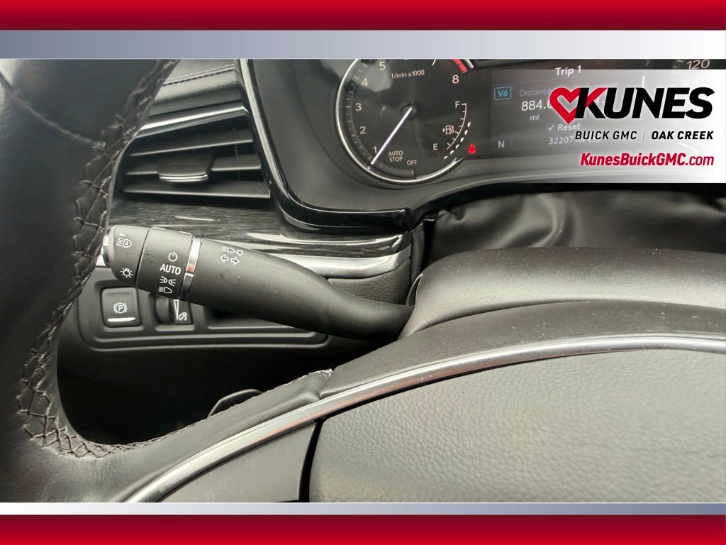 Used 2023 Cadillac XT5 Premium Luxury image 18