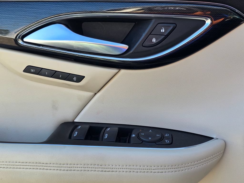 Certified 2021 Buick Envision Essence FWD image 27