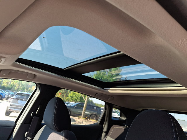 New 2027 Nissan Kicks SV w/ SV Premium Package FWD image 12