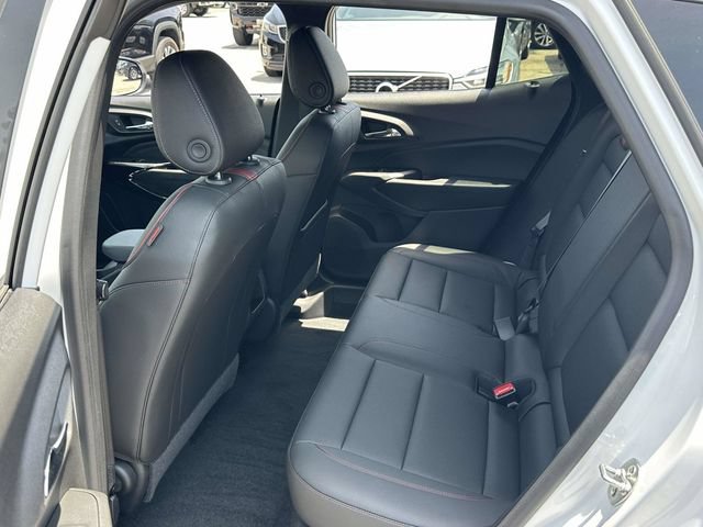 Certified 2024 Chevrolet Trax RS w/ Driver Confidence Package FWD image 19