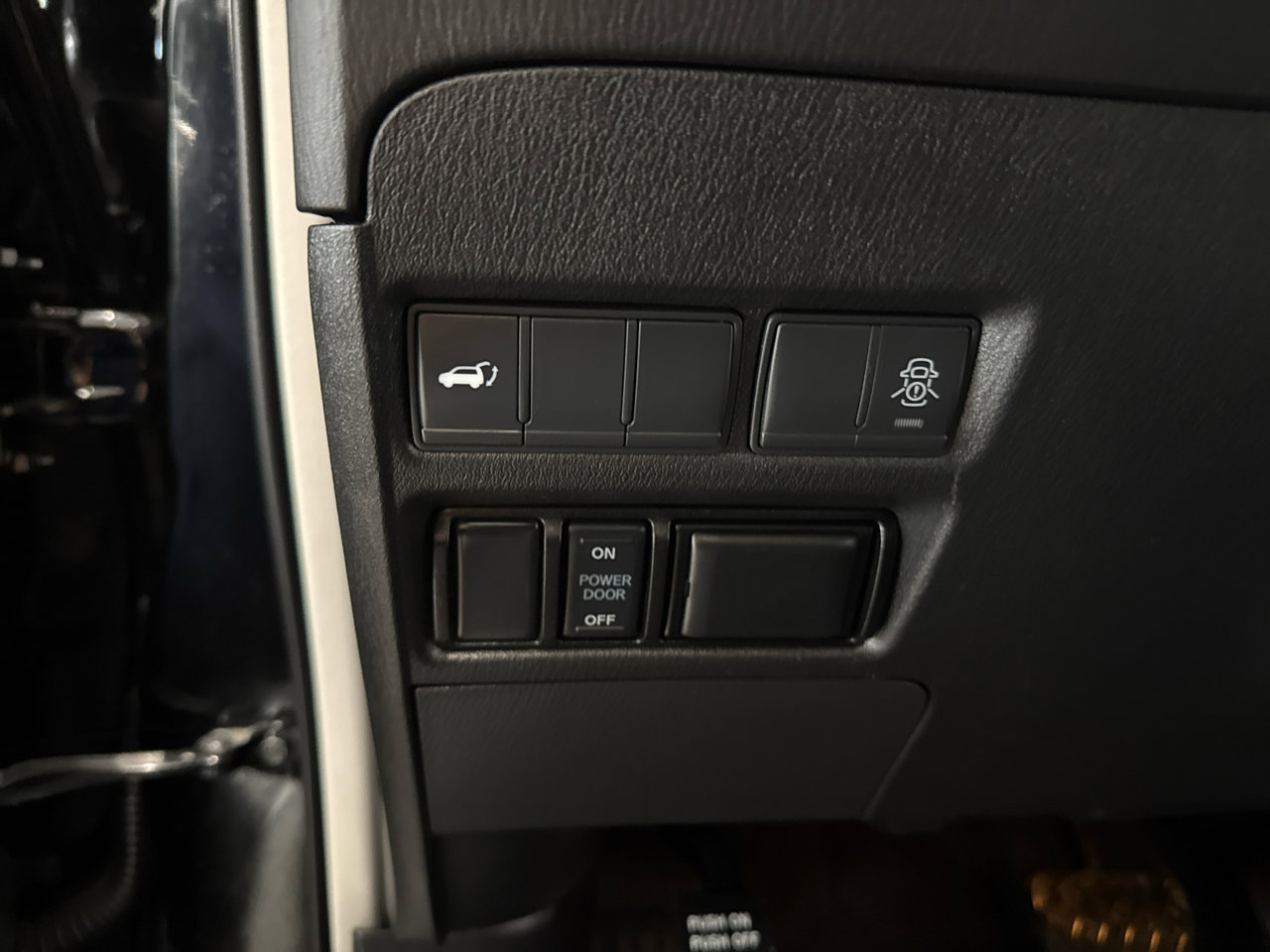 Used 2020 Nissan Armada SL image 11