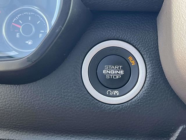 Used 2022 RAM 1500 Laramie AWD/4WD image 35