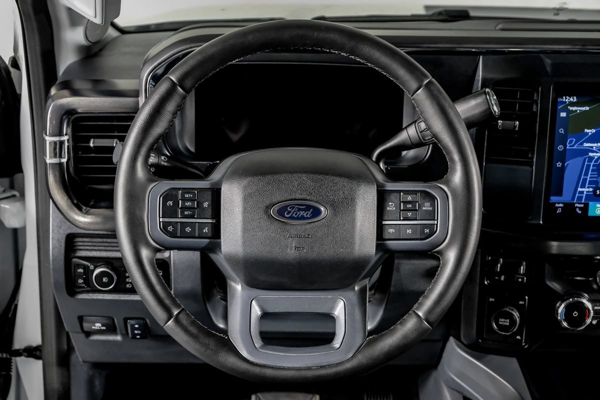 Used 2026 Ford F350 Lariat AWD/4WD image 17