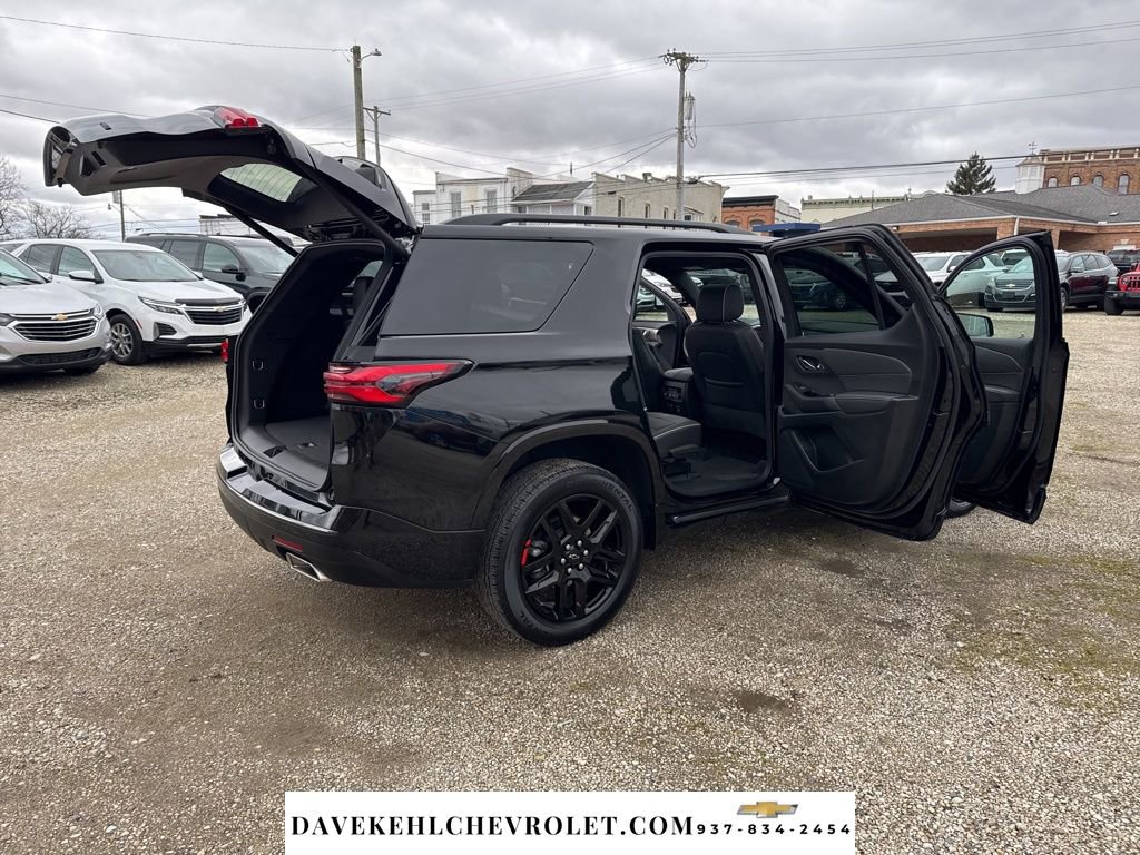 Used 2023 Chevrolet Traverse Premier w/ Redline Edition image 34