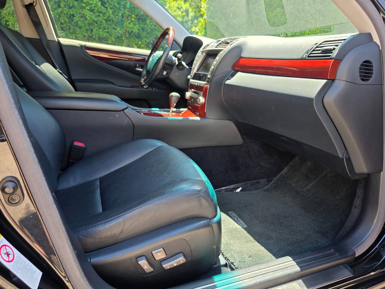 Used 2010 Lexus LS 460 RWD image 39