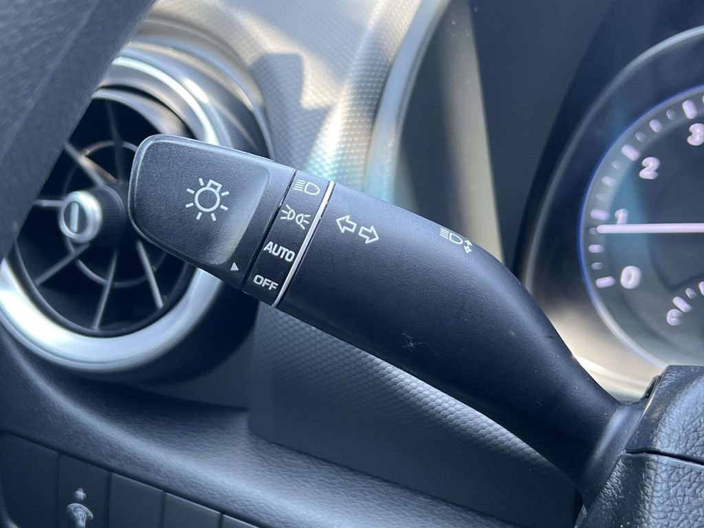 Certified 2023 Hyundai Kona SEL AWD/4WD image 25