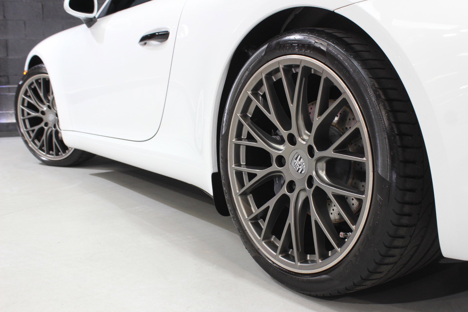 Used 2019 Porsche 911 Carrera RWD image 23