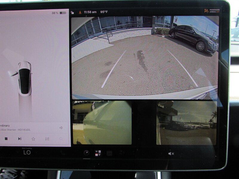 Used 2018 Tesla Model 3 Long Range AWD/4WD image 18