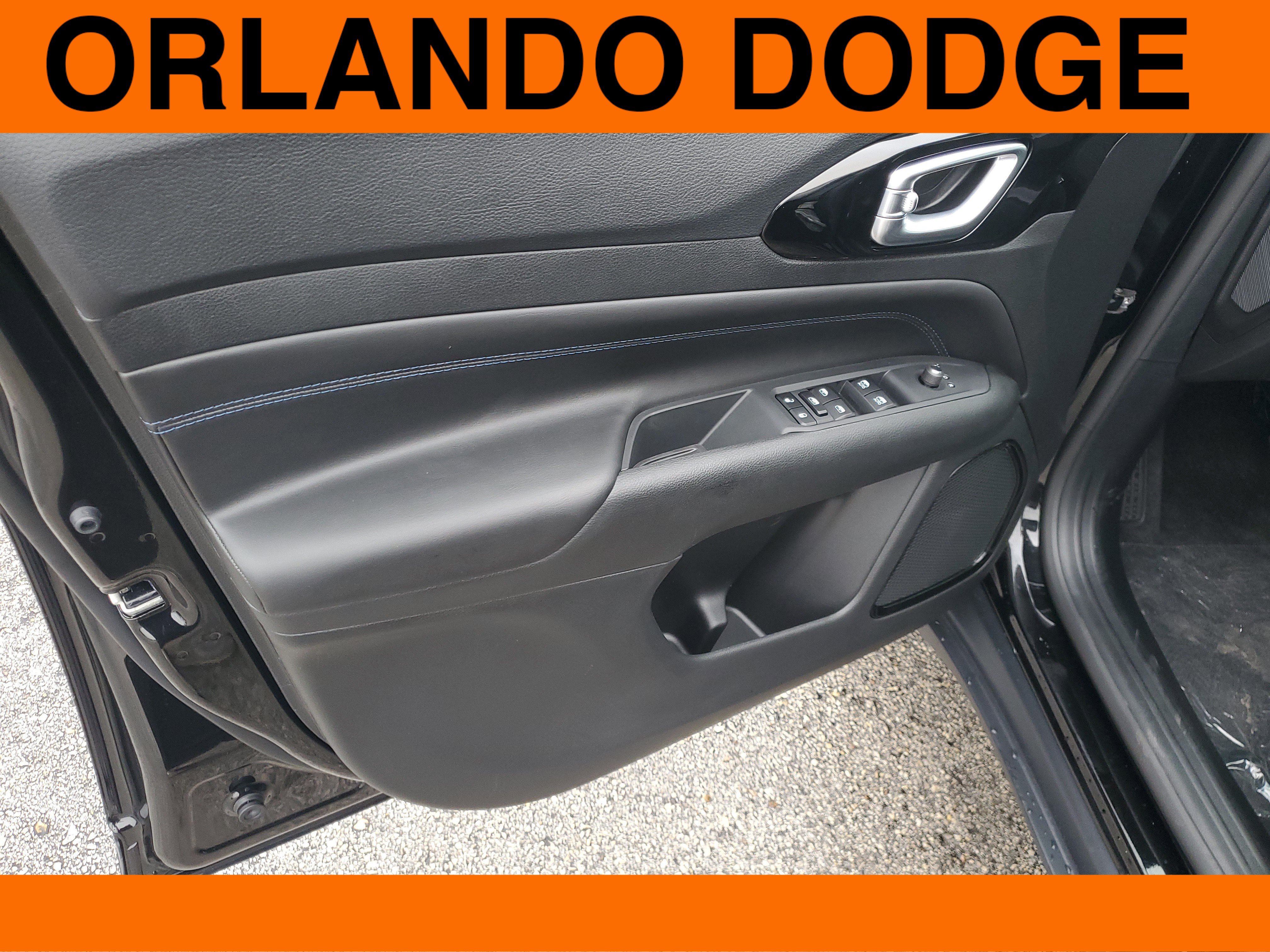 New 2026 Jeep Compass Latitude image 13