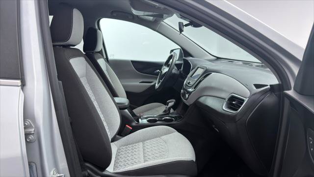 Used 2022 Chevrolet Equinox LT FWD image 23