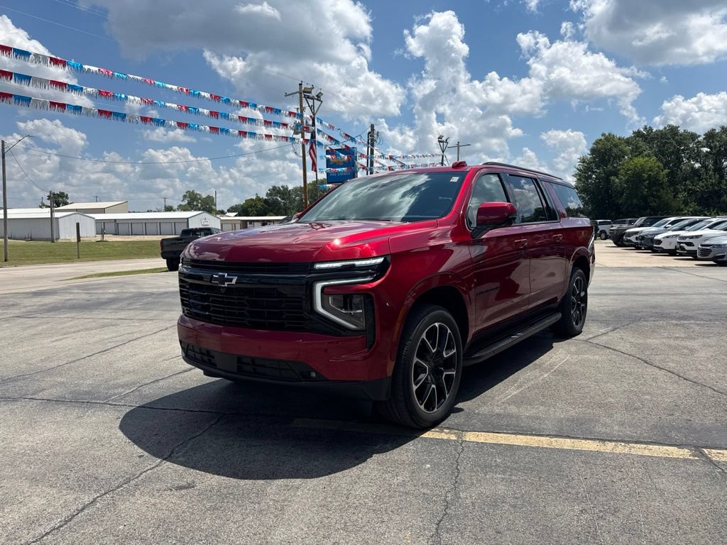 New 2026 Chevrolet Suburban RST w/ RST Capability Package AWD/4WD image 9