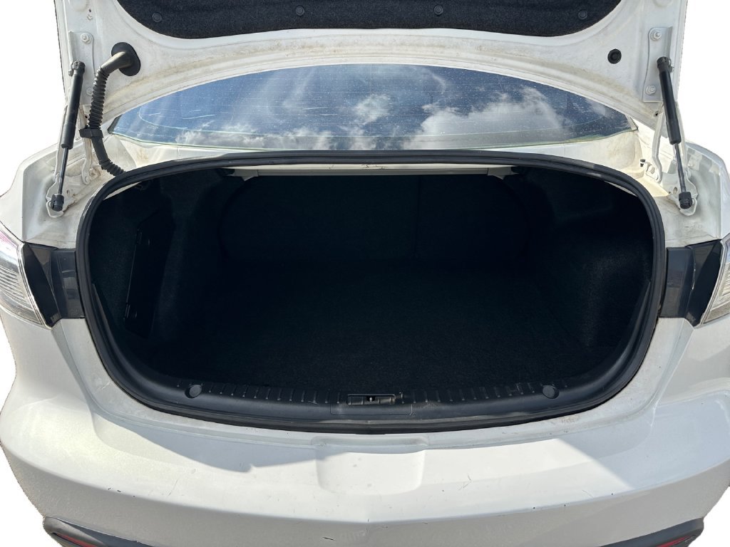 Used 2010 MAZDA MAZDA3 i Sport FWD image 23