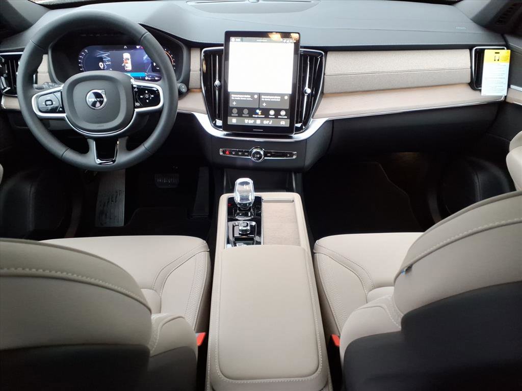 New 2026 Volvo XC90 B5 Core image 8