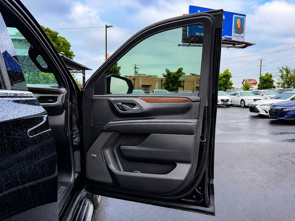 Used 2024 Chevrolet Tahoe High Country AWD/4WD image 34