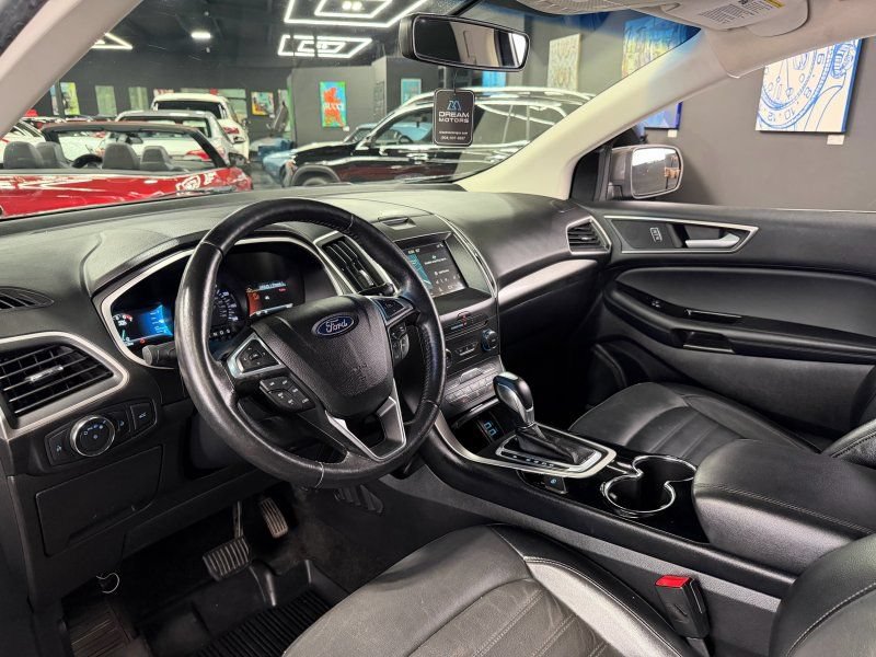 Used 2018 Ford Edge SEL w/ Equipment Group 201A AWD/4WD image 9