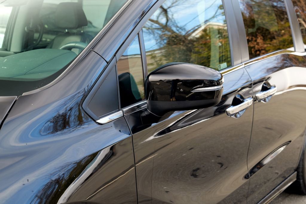 Used 2023 Honda Odyssey Touring image 12