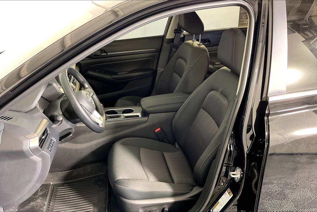 New 2026 Nissan Altima 2.5 SV AWD/4WD image 11
