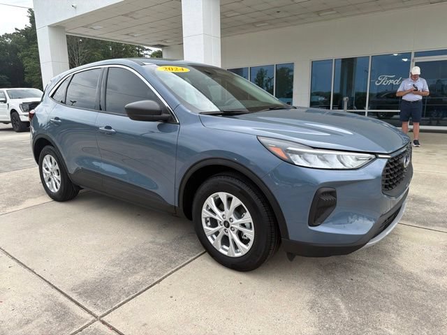 Used 2024 Ford Escape Active w/ Cold Weather Package