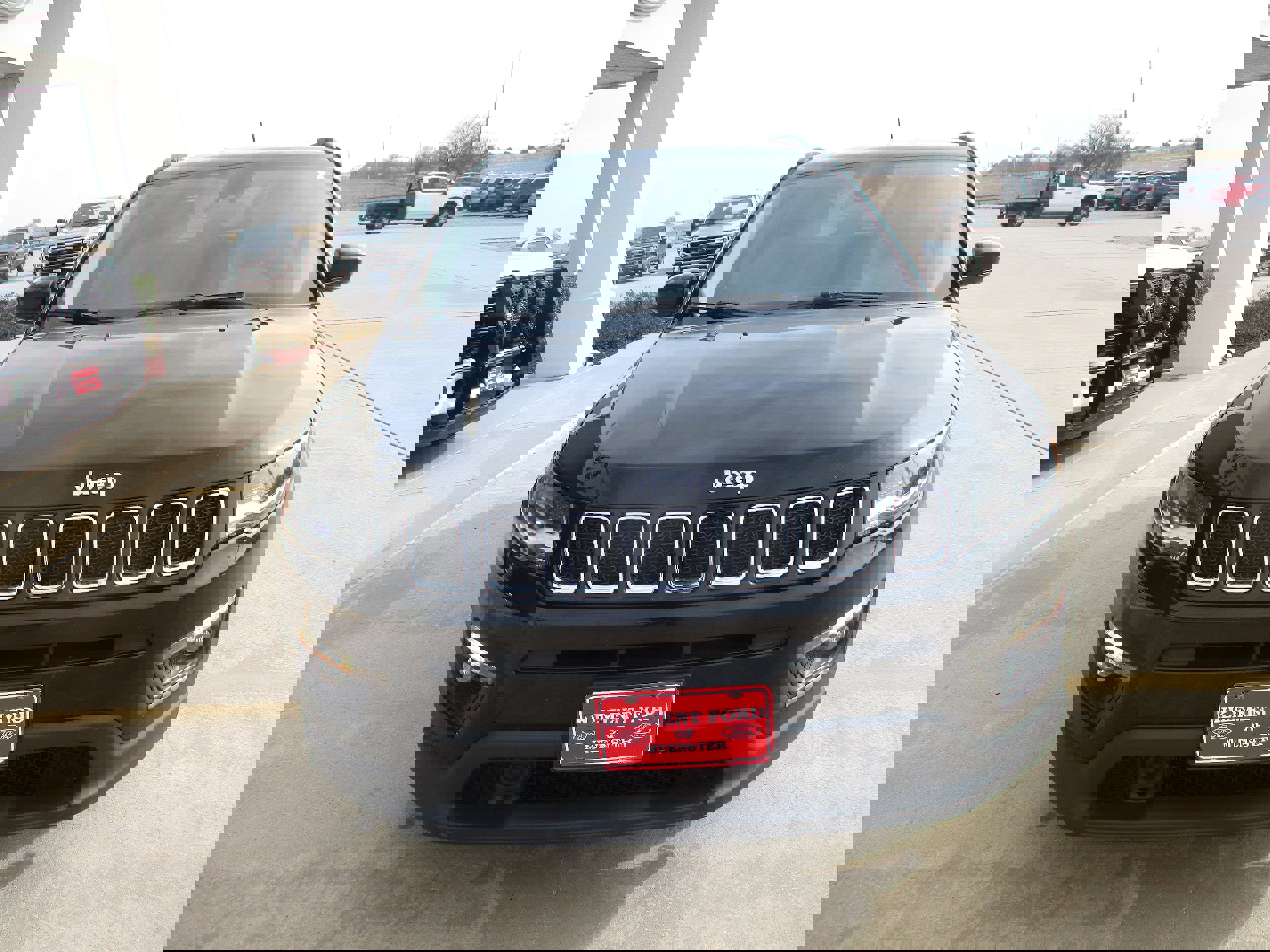 Used 2018 Jeep Compass Latitude w/ Popular Equipment Group image 10