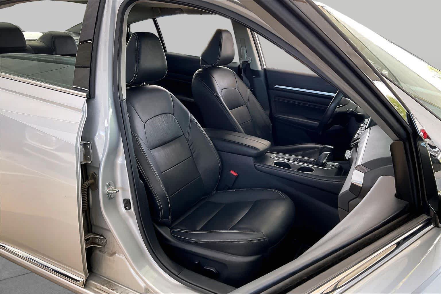 Used 2019 Nissan Altima 2.5 Platinum FWD image 8