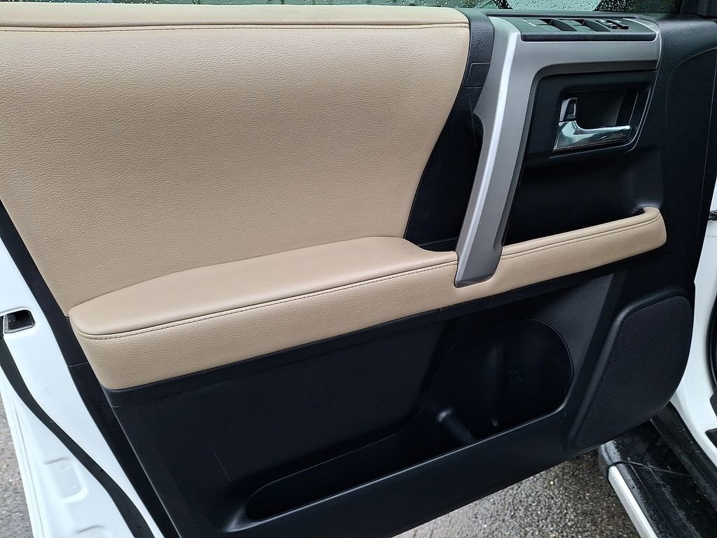 Used 2014 Toyota 4Runner SR5 Premium AWD/4WD image 14