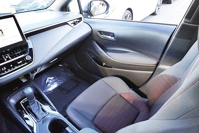 Used 2026 Toyota Corolla SE w/ SE Package FWD image 30