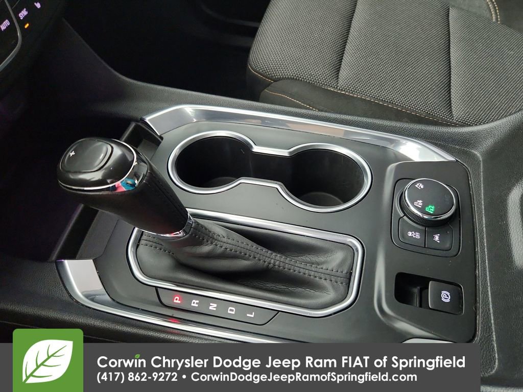 Used 2020 Chevrolet Traverse LT w/ Driver Confidence II Package AWD/4WD image 26