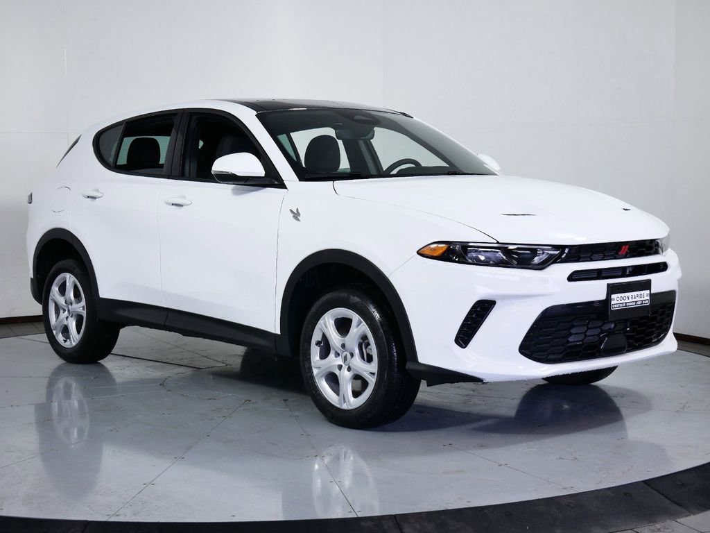 Certified 2024 Dodge Hornet GT image 2