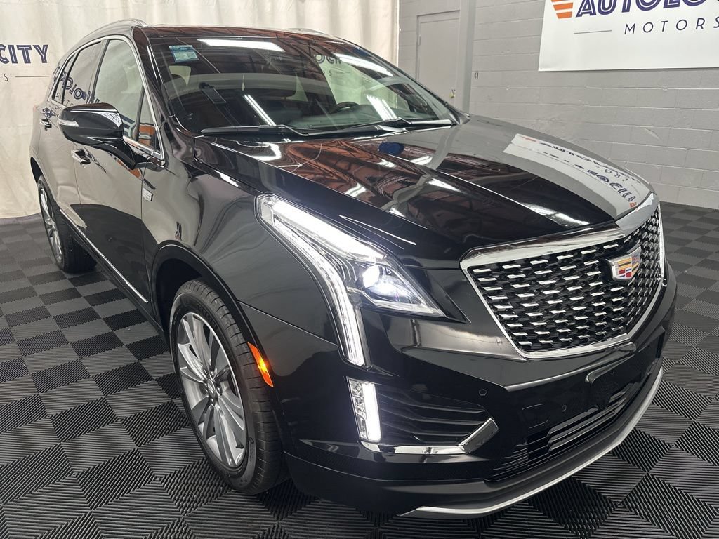 Used 2024 Cadillac XT5 Premium Luxury AWD/4WD image 3