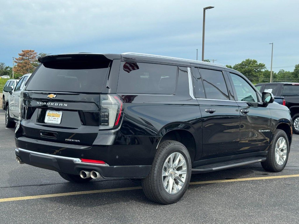 Certified 2026 Chevrolet Suburban Premier w/ Sun And Tow Package AWD/4WD image 3