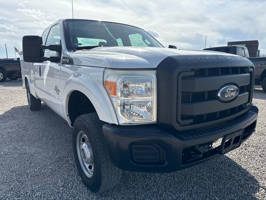 Used 2012 Ford F250 XL w/ Snow Plow Prep Pkg AWD/4WD image 2